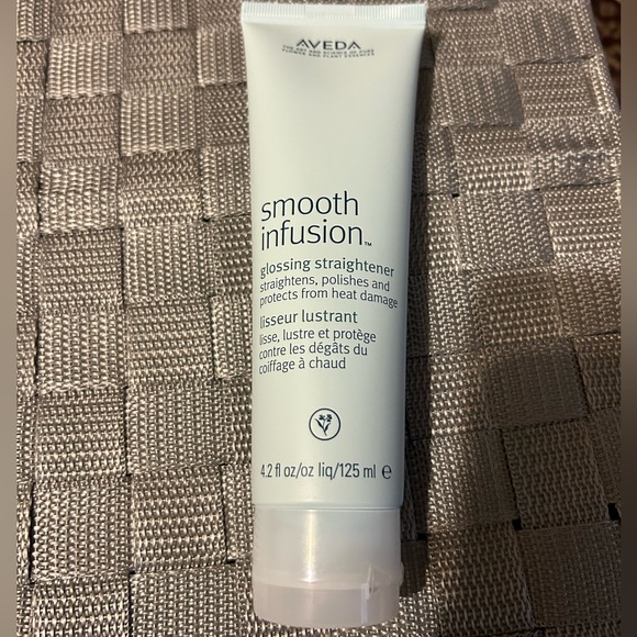 AVEDA Hair Aveda Smooth Infusion Glossing Straightener Brand New 42